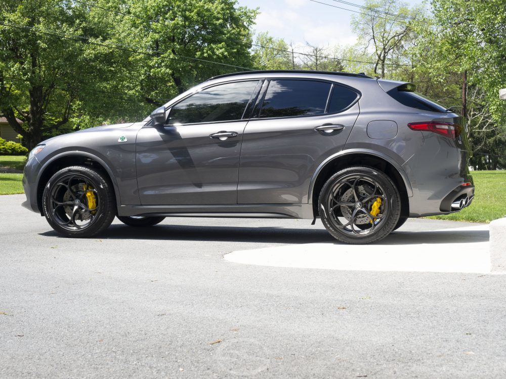 Alfa Romeo Stelvio Quadrifoglio with Cquartz Finest Reserve